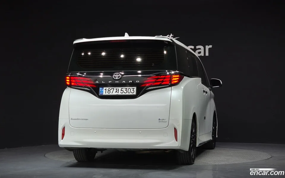 Toyota Alphard 2.5 HEV AWD 2023 — миниатюра 4