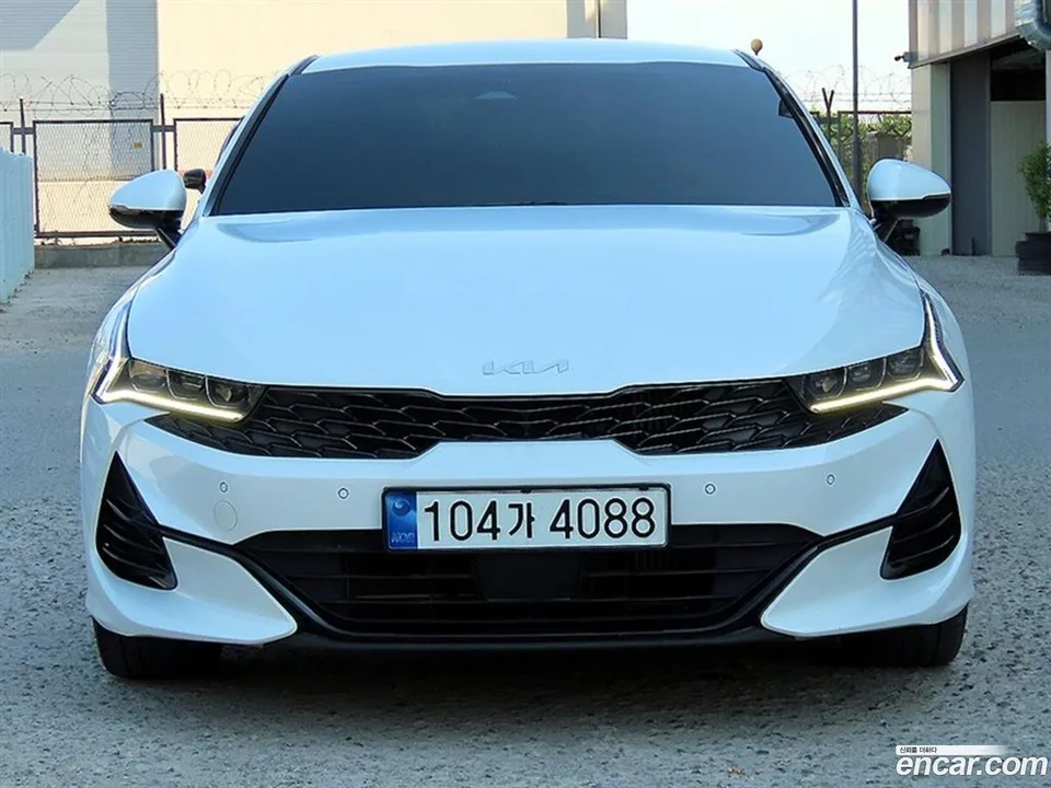 Kia K5 2023