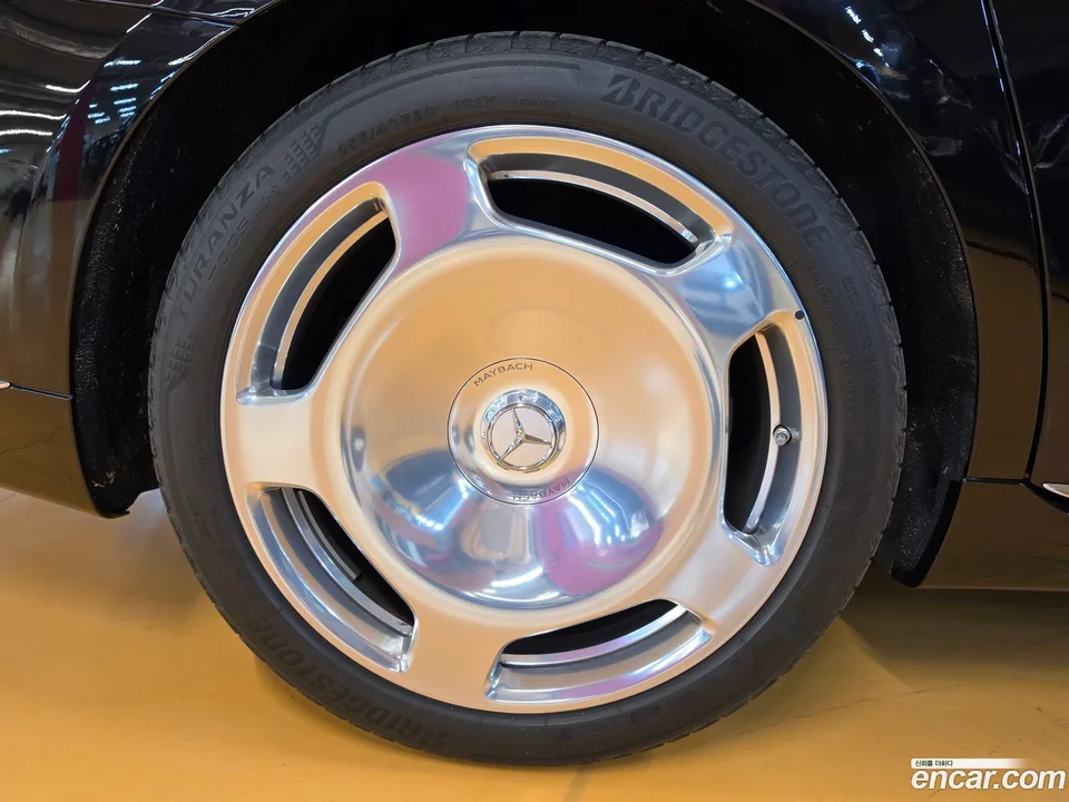 Mercedes-Benz S-Class S580 4MATIC 2023 — thumbnail 2