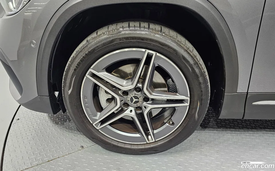 Mercedes-Benz GLA-Class GLA250 4MATIC 2023 — миниатюра 2
