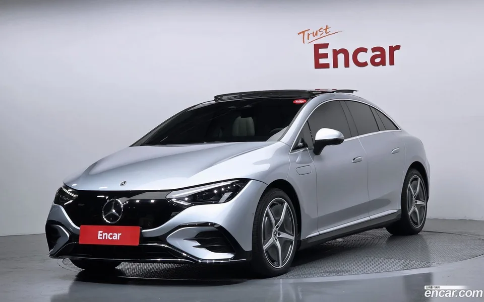 Mercedes-Benz EQE 2024