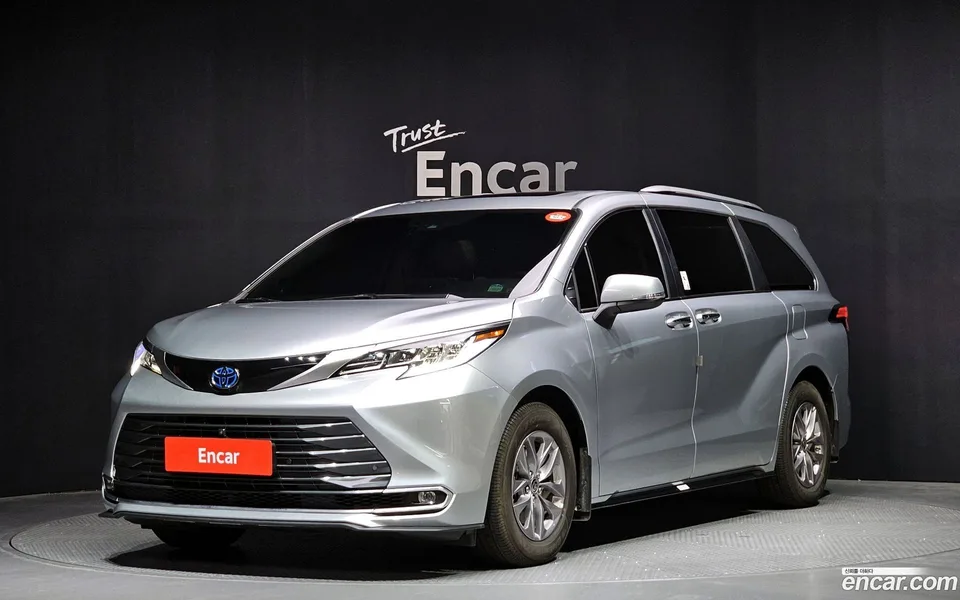 Toyota Sienna 2024