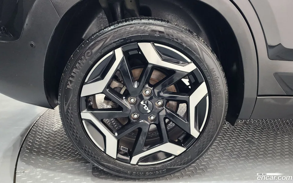 Kia Seltos 1.6 2WD 2023 — миниатюра 5