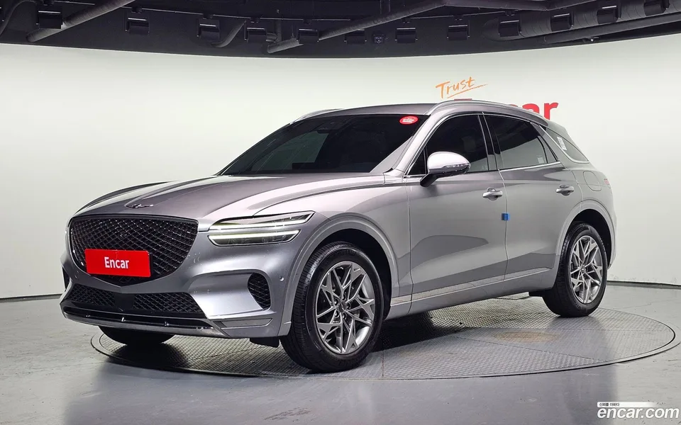 Genesis GV70 2.5T AWD 2024 — photo 1, buy with delivery to Moscow