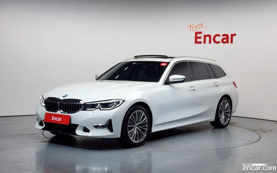 BMW 3 Series 320d 2022 — photo 1, buy with delivery to Moscow