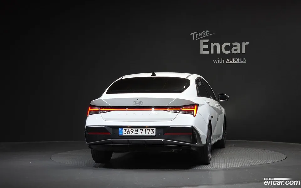 Hyundai Avante CN7 Hybrid 2025 — миниатюра 4