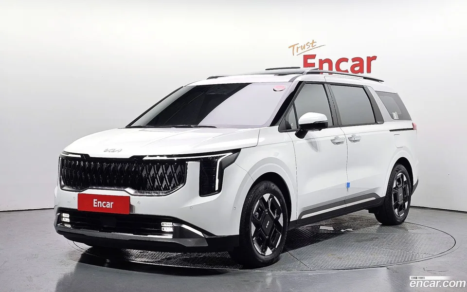 Kia Carnival HEV 9 2025 — photo 1, buy with delivery to Moscow