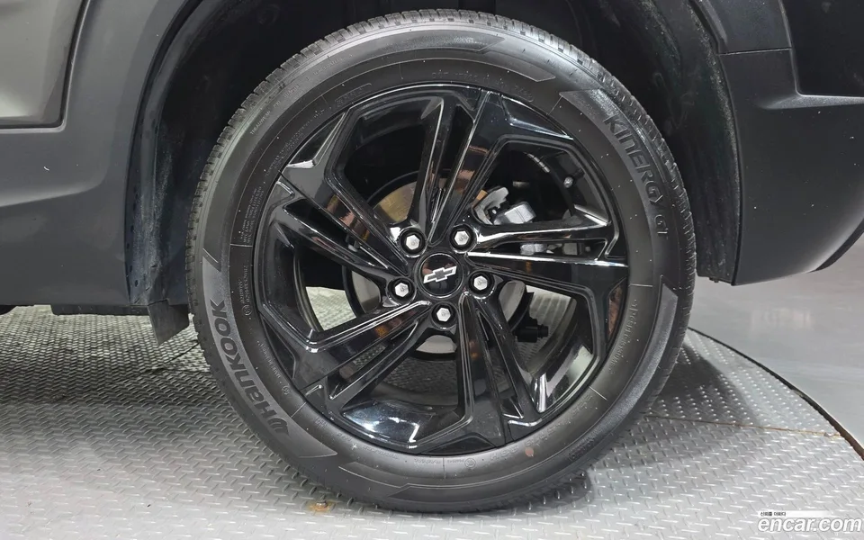 Chevrolet Trailblazer 1.3 4WD 2023 — миниатюра 2
