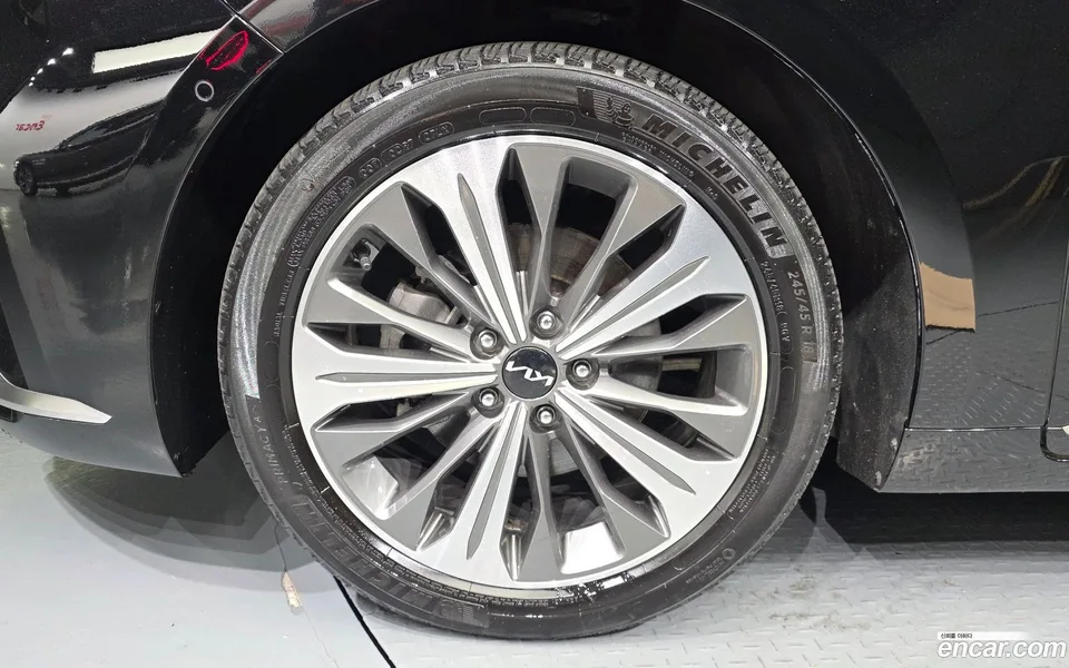Kia K8 Hybrid 2023 — thumbnail 2