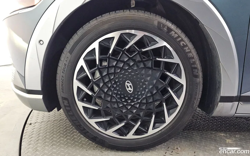 Hyundai Ioniq 5 2022 — thumbnail 5