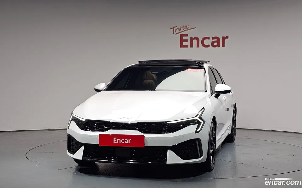 Kia K5 Hybrid 2025 — thumbnail 3