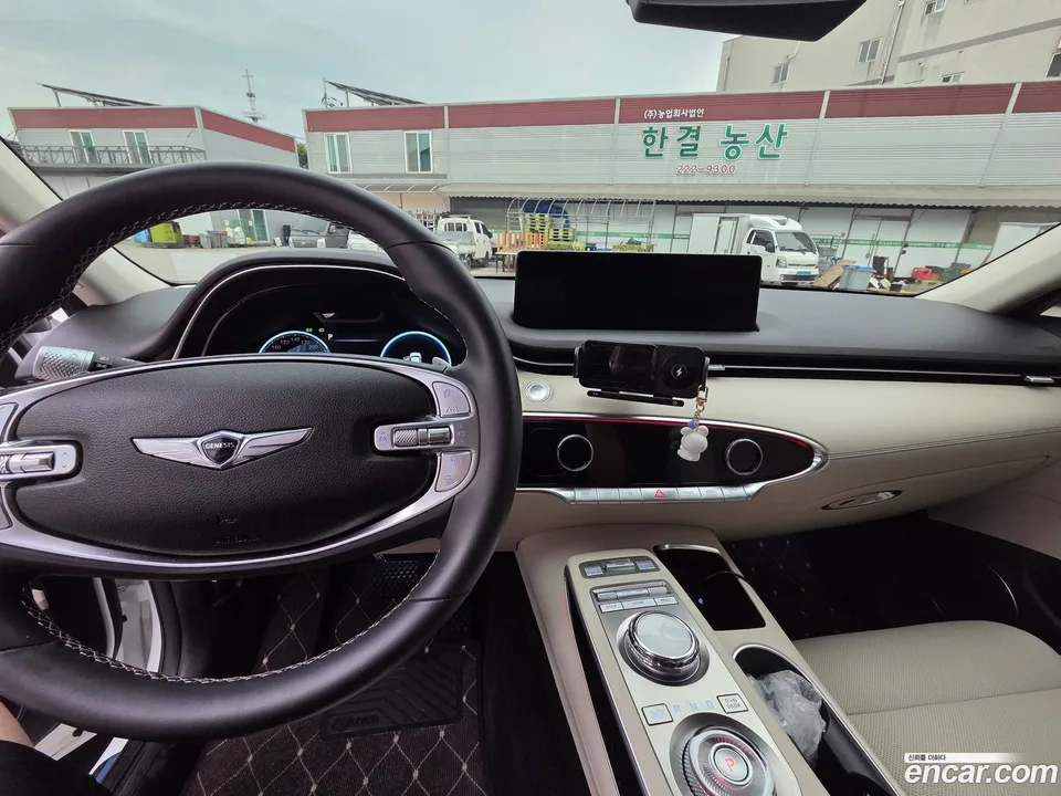 Genesis GV70 2.5T AWD 2024 — миниатюра 3