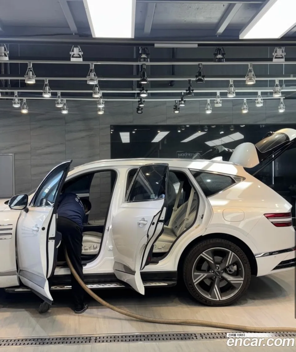 Genesis GV80 2.5T AWD 2024 — thumbnail 3
