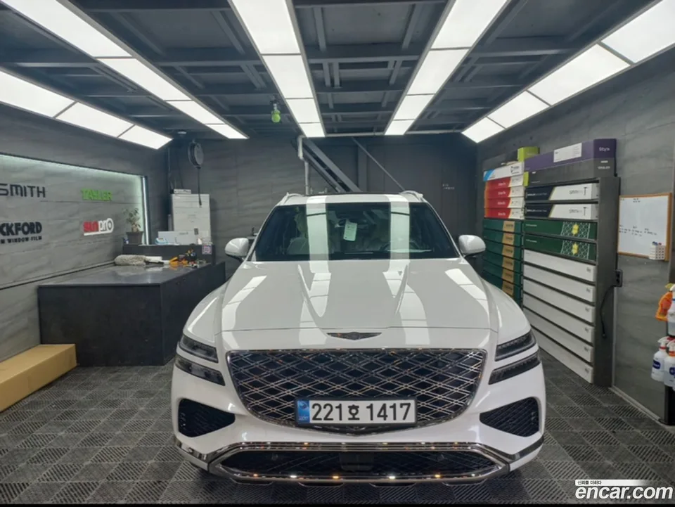 Genesis GV80 2.5T AWD 2024 — photo 1, buy with delivery to Moscow