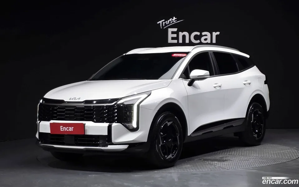 Kia Sportage 1.6 2WD 2025 — фото 1, купить с доставкой в Москву