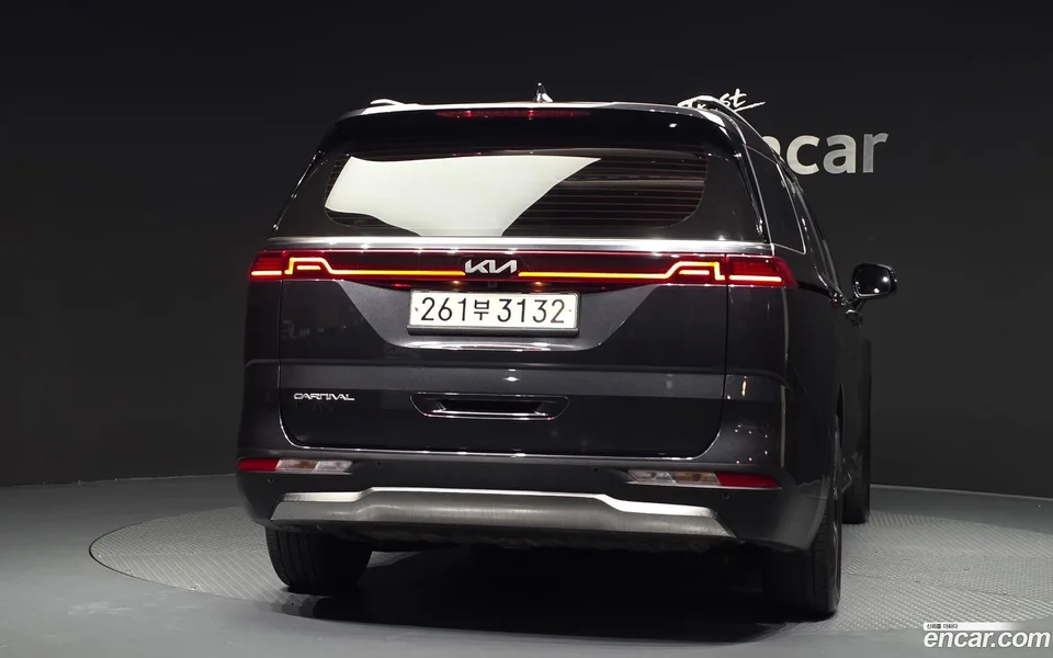 Kia Carnival 9 2022 — thumbnail 4