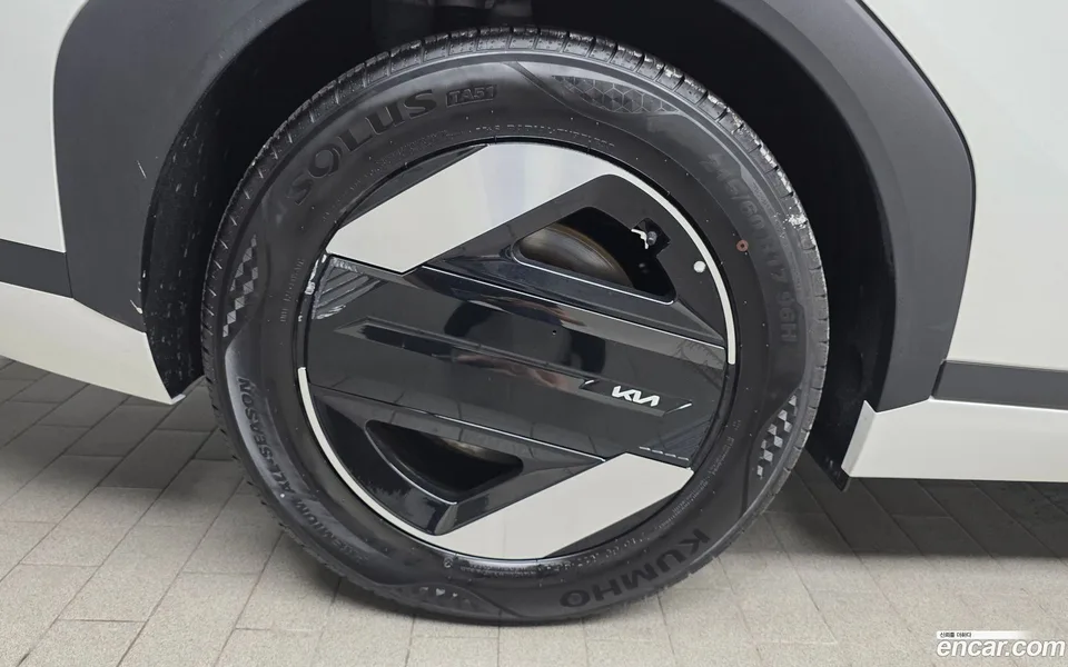 Kia EV4 2WD 2025 — thumbnail 5