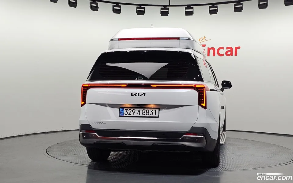 Kia Carnival 9 2024 — thumbnail 4