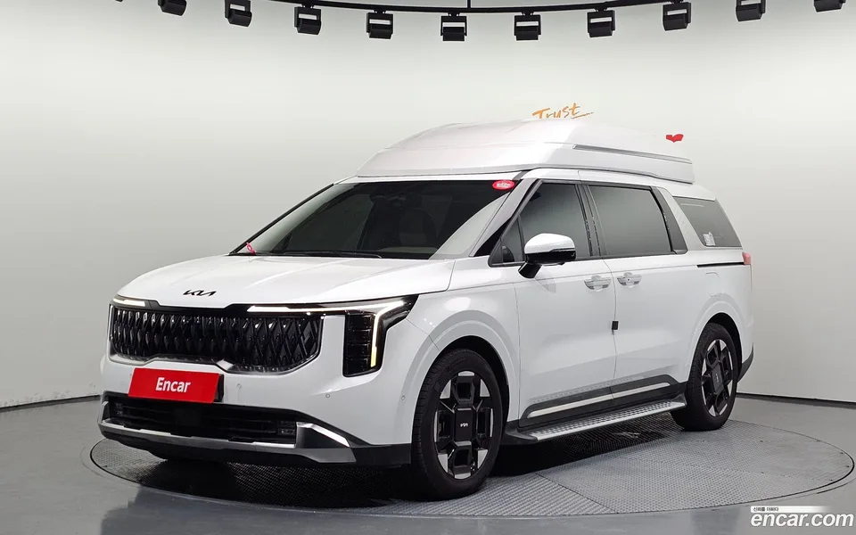 Kia Carnival 9 2024 — photo 1, buy with delivery to Moscow