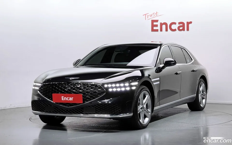 Genesis G90 3.5 AWD 2023 — photo 1, buy with delivery to Moscow