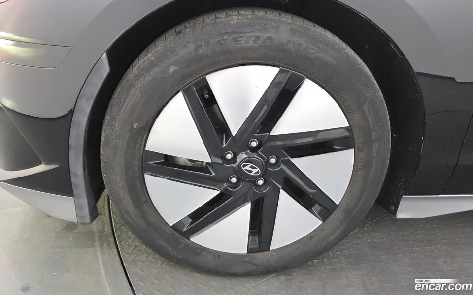 Hyundai Ioniq 6 AWD 2022 — thumbnail 2