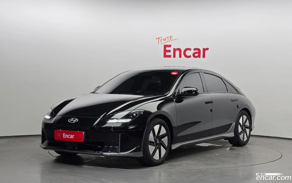 Hyundai Ioniq 6 AWD 2022 — photo 1, buy with delivery to Moscow