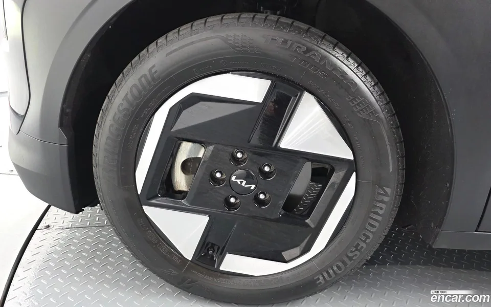 Kia EV3 2WD 2024 — миниатюра 2