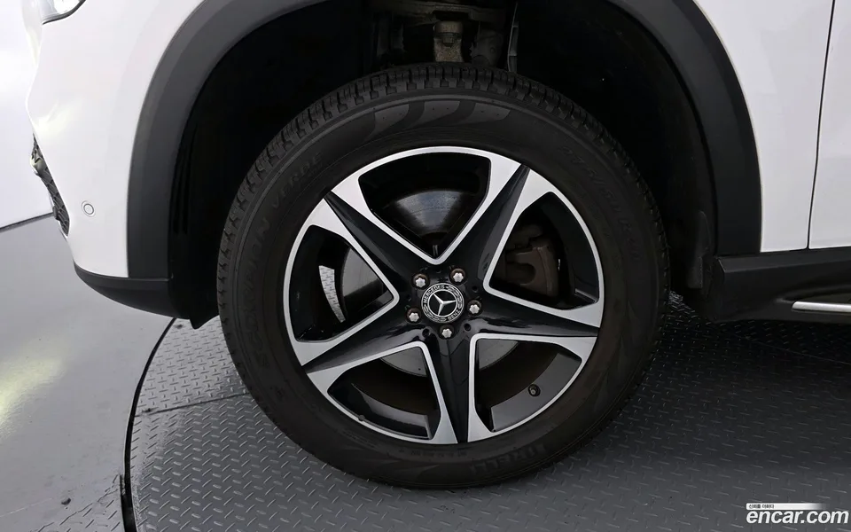 Mercedes-Benz GLE-Class GLE350e 4MATIC 2023 — thumbnail 5