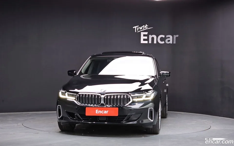 BMW 6 Series GT 630i xDrive 2023 — thumbnail 3