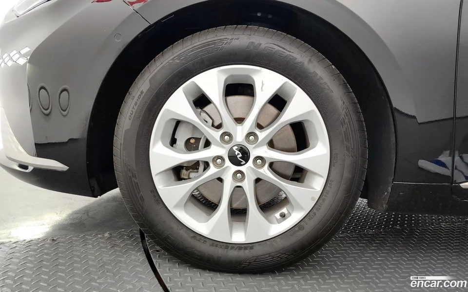Kia K8 2.5 2WD 2023 — thumbnail 5