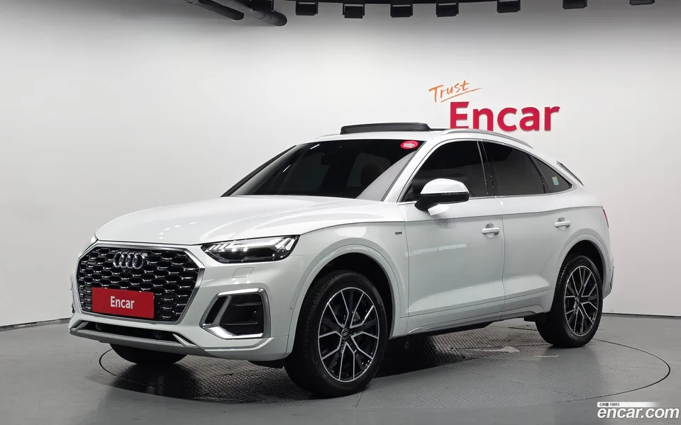 Audi Q5 40 TDI 2023 — photo 1, buy with delivery to Moscow