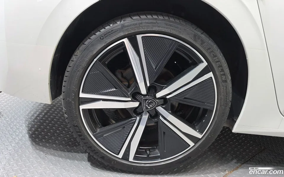 Peugeot 308 1.5 BlueHDi GT 2023 — thumbnail 5