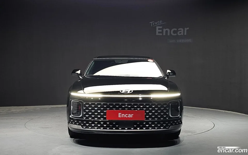 Hyundai Grandeur Hybrid 2023 — thumbnail 3