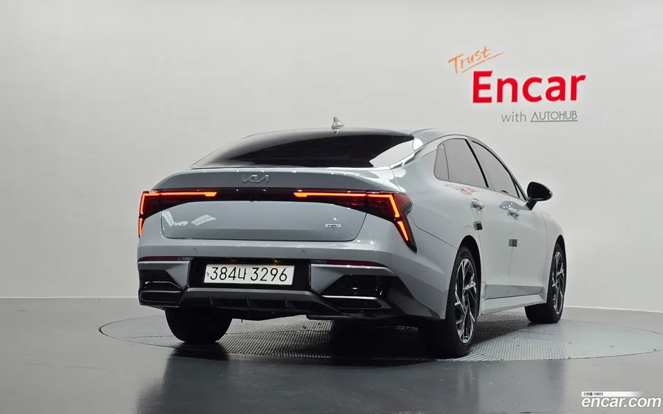 Kia K5 Hybrid 2024 — thumbnail 4