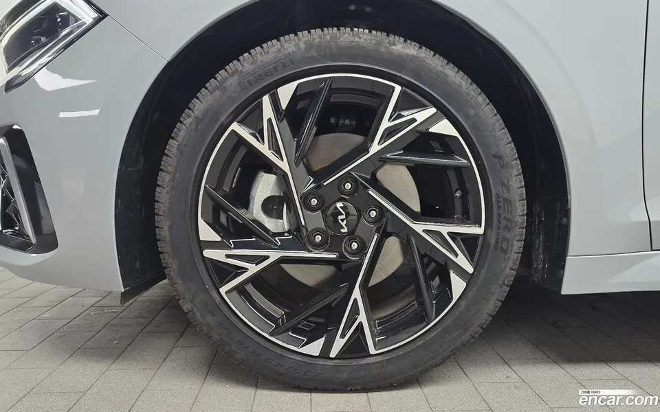 Kia K5 Hybrid 2024 — thumbnail 5