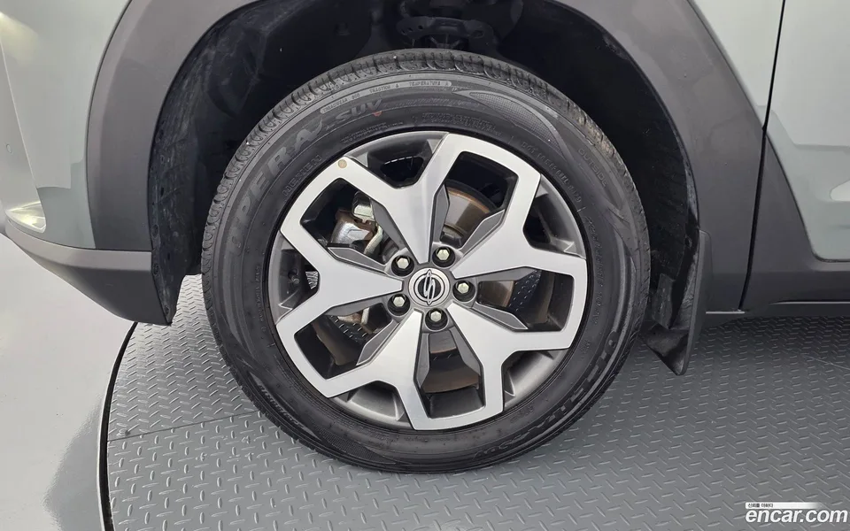 KG Mobility Torres 1.5 2WD 2022 — thumbnail 5