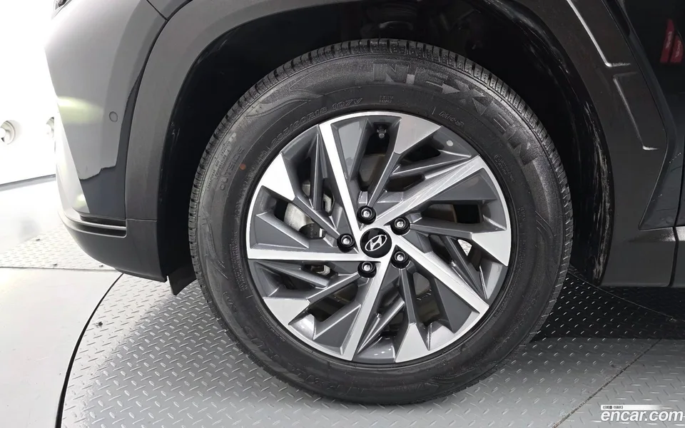 Hyundai Tucson Hybrid 2WD 2023 — thumbnail 5