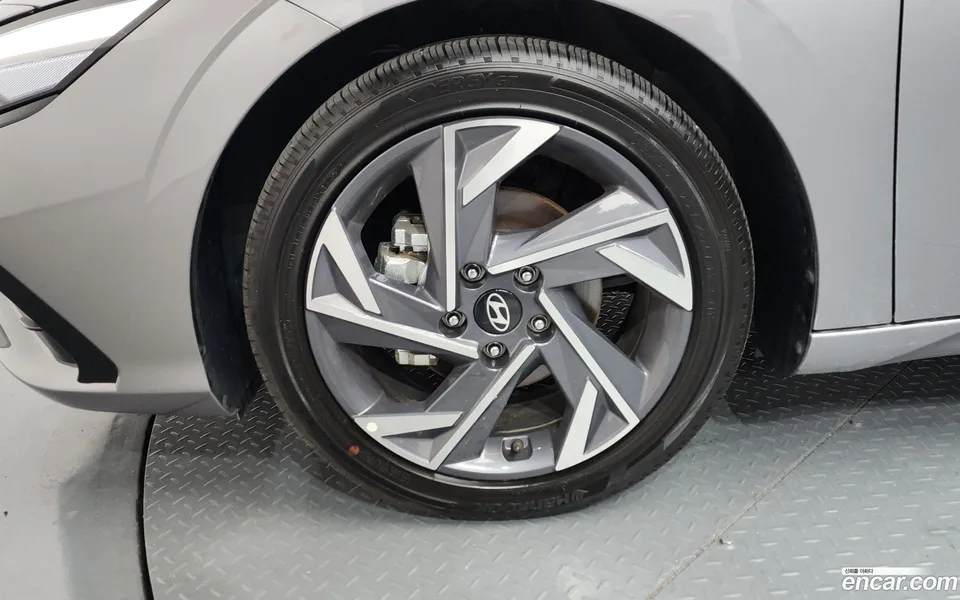 Hyundai Avante CN7 1.6 2025 — thumbnail 2