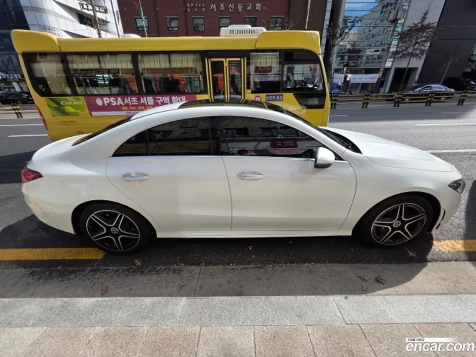Mercedes-Benz CLA-Class CLA250 4MATIC 2023 — миниатюра 3