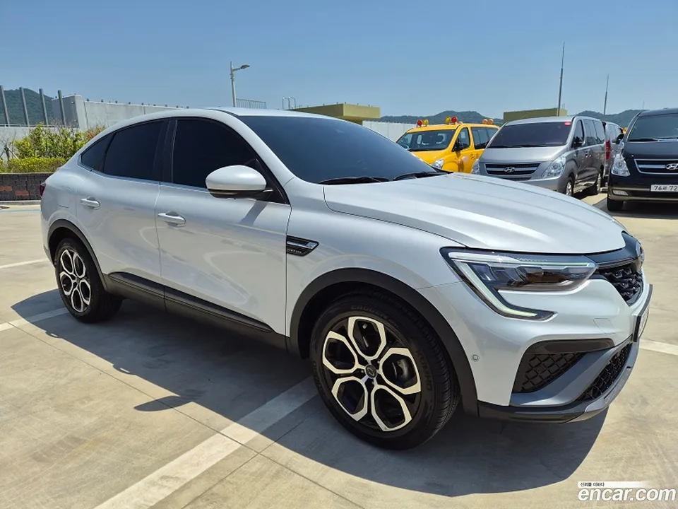 Renault Samsung XM3 (Arkana) 1.6 E-TECH 2023 — thumbnail 2