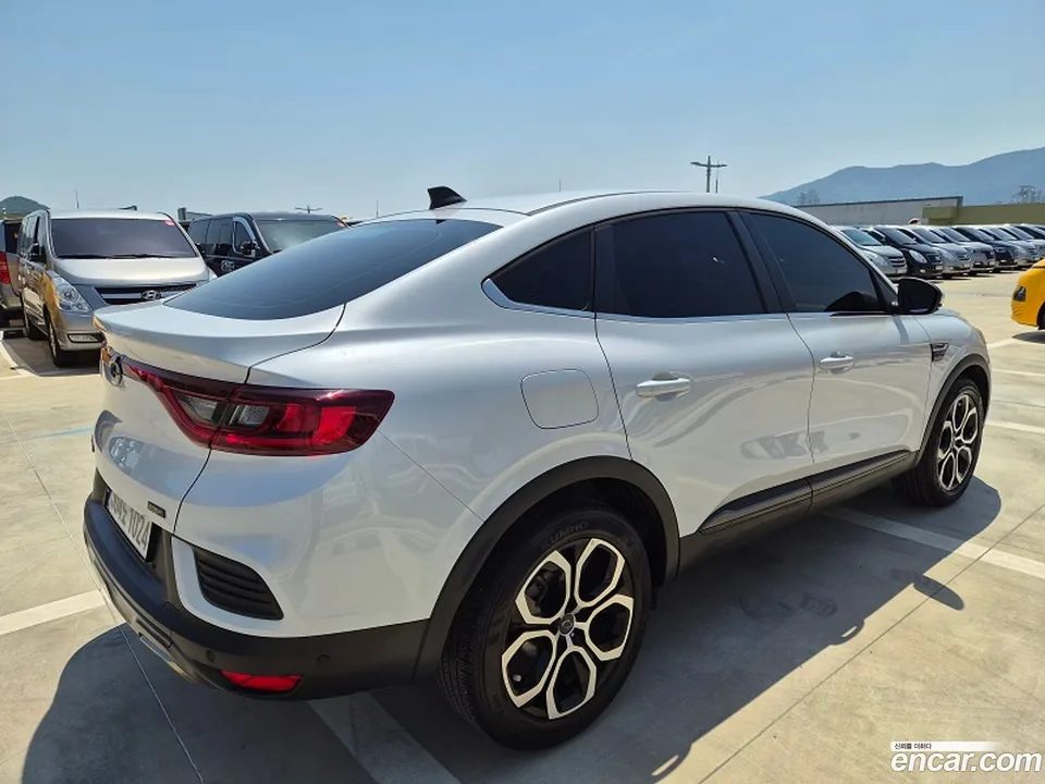 Renault Samsung XM3 (Arkana) 1.6 E-TECH 2023 — thumbnail 4