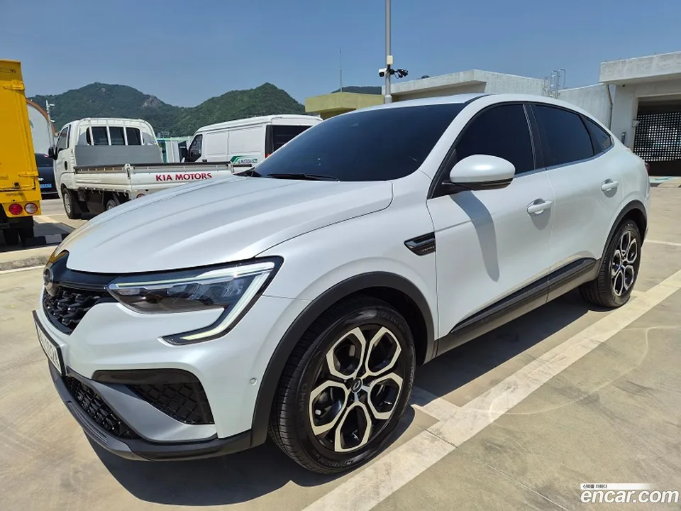 Renault Samsung XM3 (Arkana) 1.6 E-TECH 2023 — photo 1, buy with delivery to Moscow