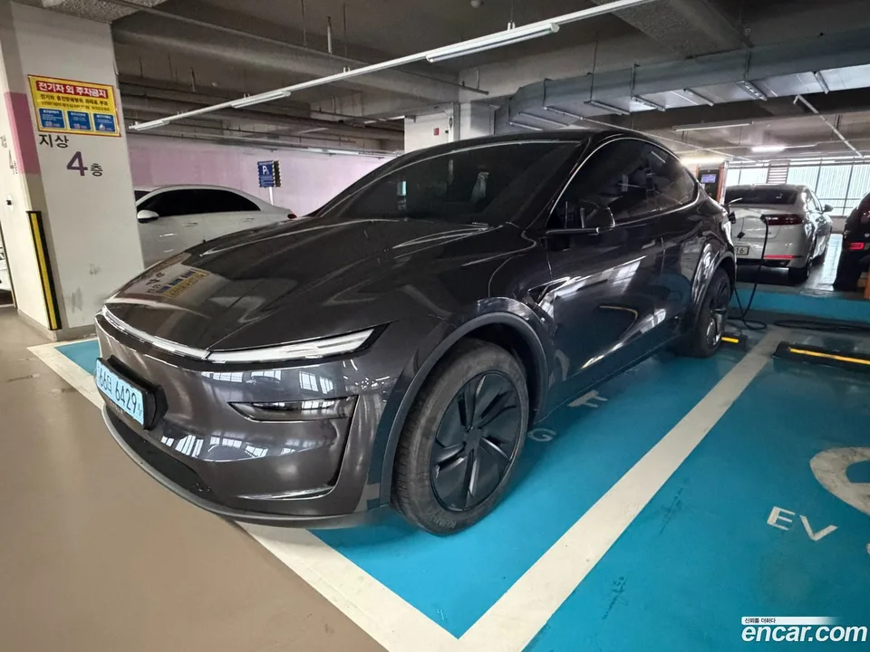 Tesla Model Y 2026