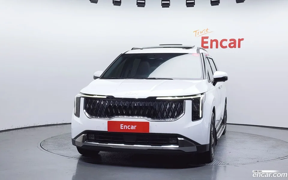 Kia Carnival 9 2024 — thumbnail 3