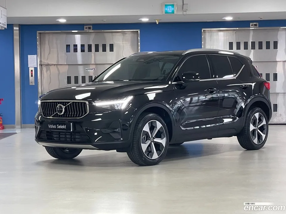 Volvo XC40 2026