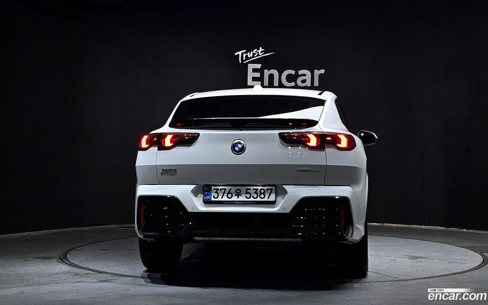 BMW X2 xDrive 20i M 2025 — thumbnail 4