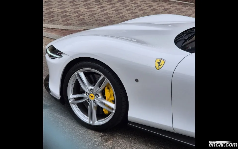 Ferrari Roma 3.9 2022 — миниатюра 2