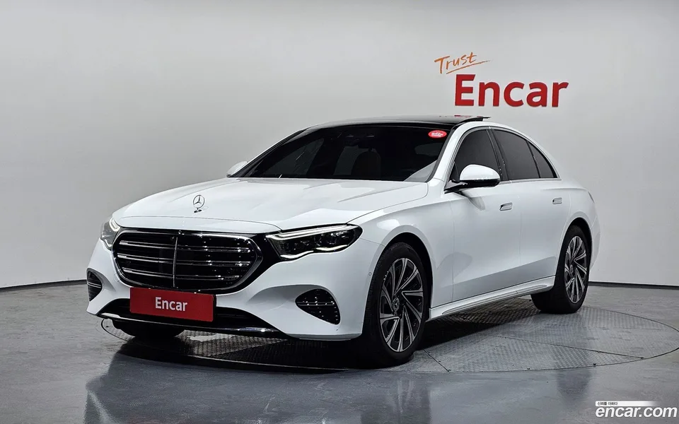 Mercedes-Benz E-Class E300 4MATIC 2024 — photo 1, buy with delivery to Moscow