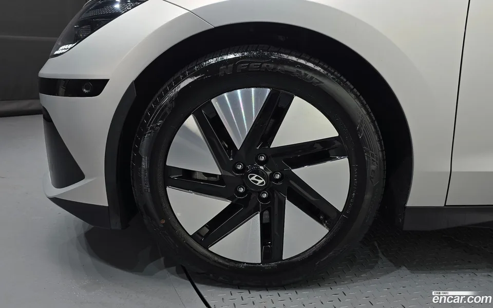 Hyundai Ioniq 6 2024 — thumbnail 5