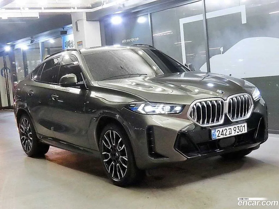 BMW X6 xDrive40i M 2024 — фото 1, купить с доставкой в Москву